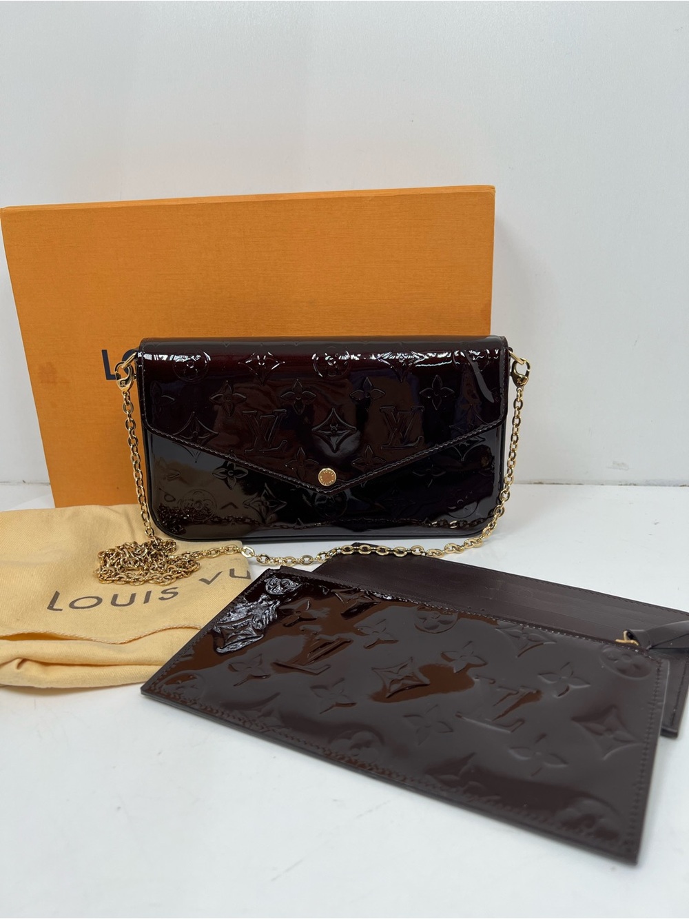 Louis Vuitton Monogram Vernis Felicie Pochette
